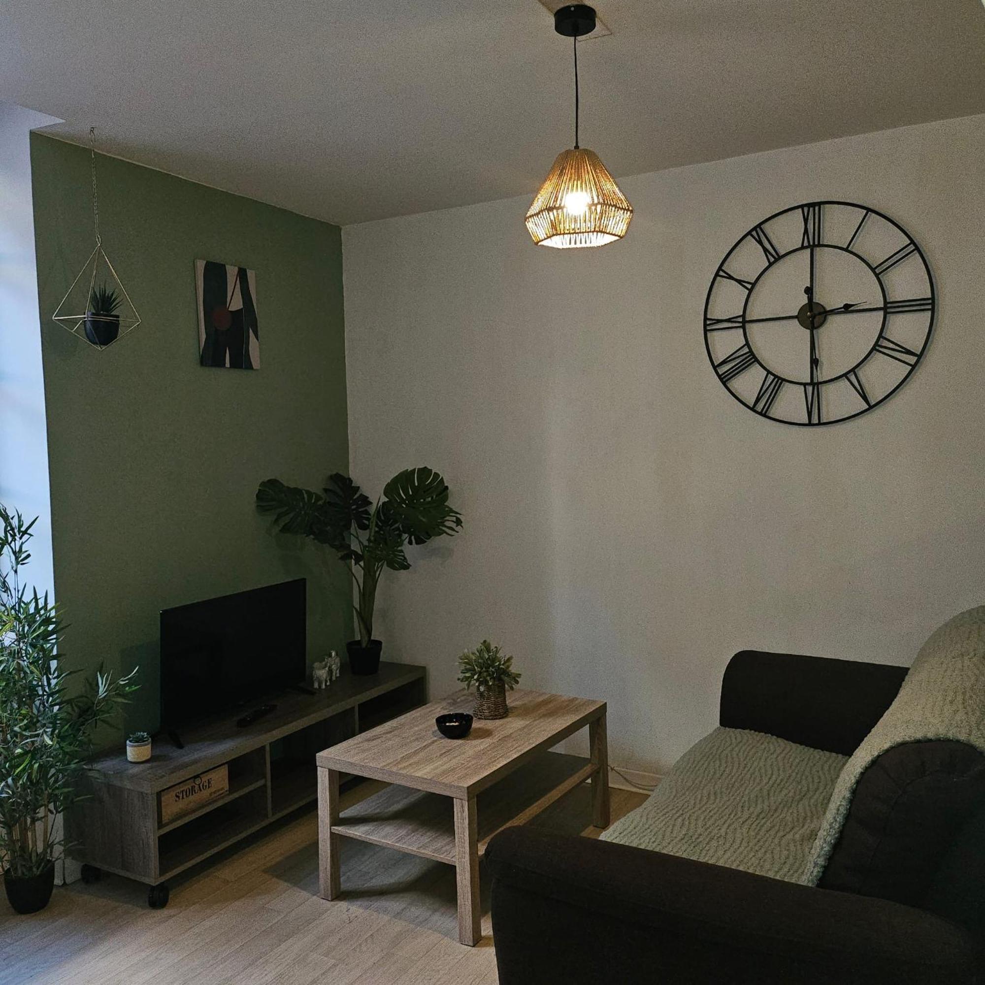 49 Studio Centre-Ville Box A Bagages Gratuits Carcassonne Esterno foto